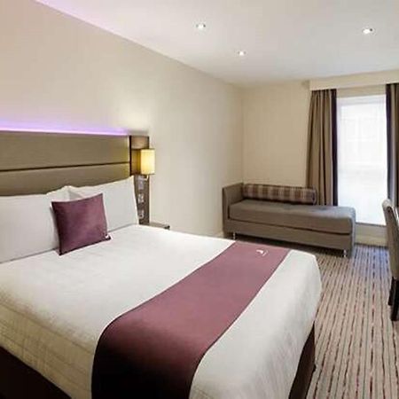 Premier Inn Perth City Centre Extérieur photo