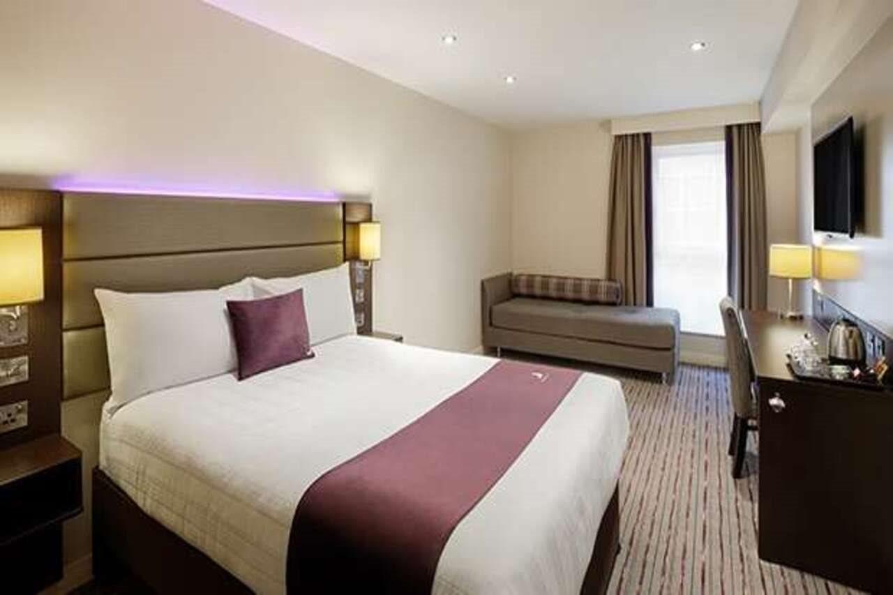 Premier Inn Perth City Centre Extérieur photo