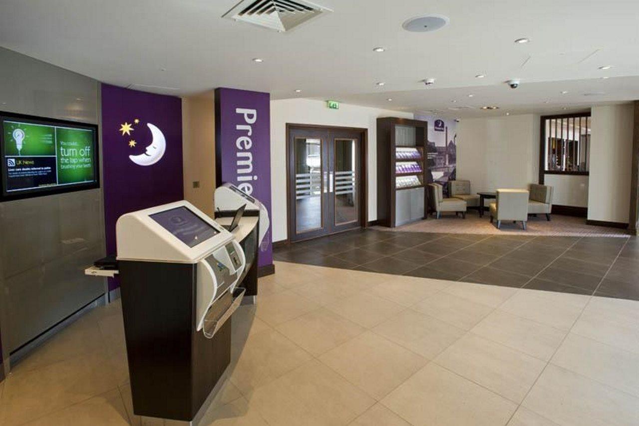 Premier Inn Perth City Centre Extérieur photo
